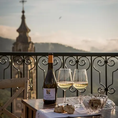 La Terrazza Semesterbostad Velva